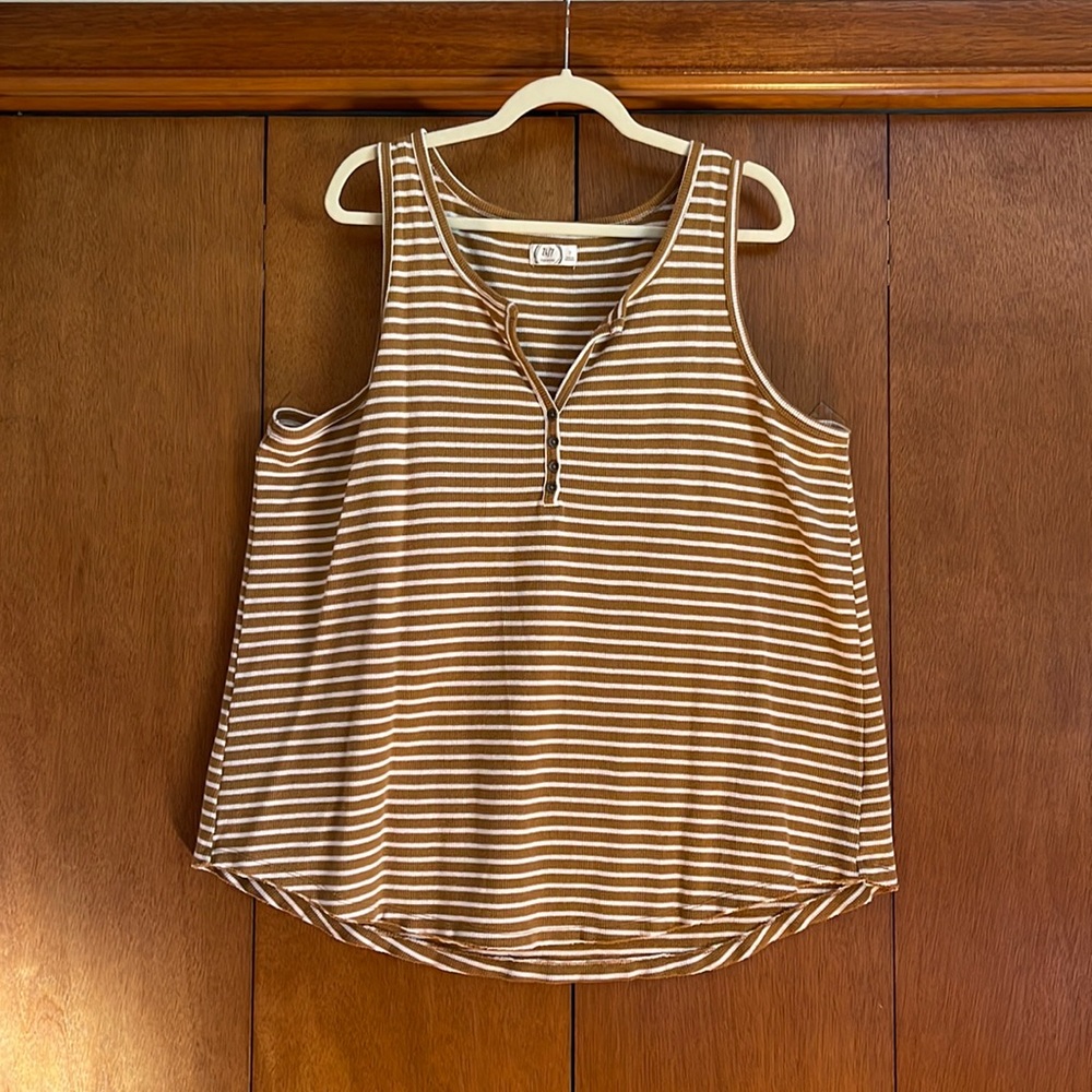 ⭐️Striped tank top.  Size 2